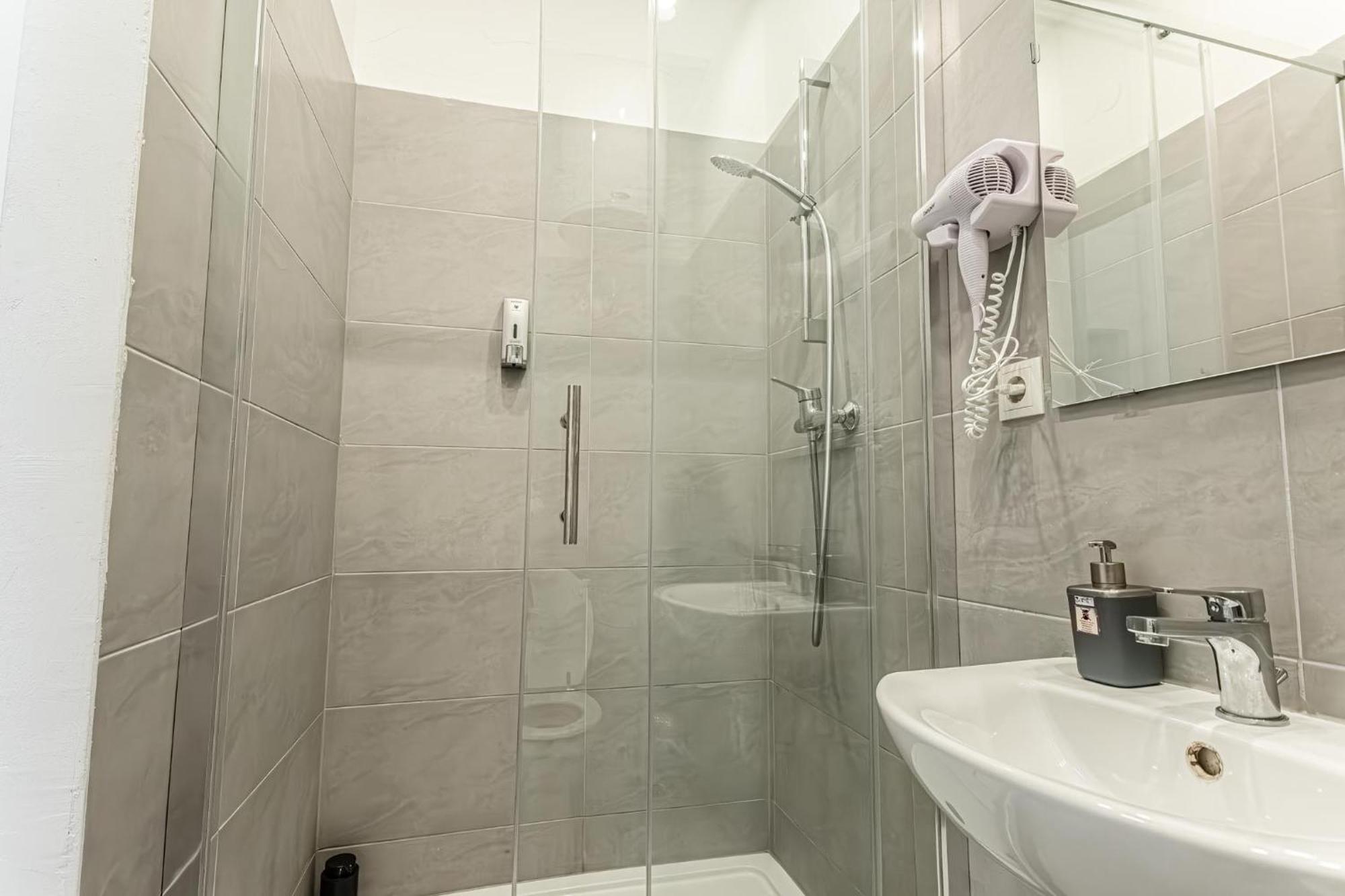 Gorgeous 1Br Apt Near Akh Hospital Wien Exterior foto